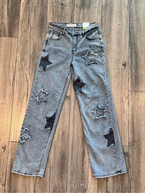 NWT Celebrity Ace Star Patch Distressed Straight Leg Jeans Size 7/28